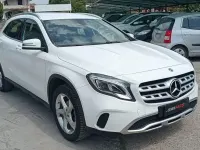 Usata Mercedes GLA180 108 CV (79 kW) 2018 Bianco SUV