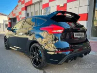 Usata Ford Focus RS 350 CV (257 kW) 2017 Nero Berlina