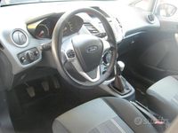 Usata Ford Fiesta 70 CV (51 kW) 2009 Bianco Utilitaria