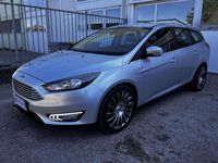 Begagnad Ford Focus Titanium 120 HK (88 kW) 2015 Silver Kombi