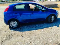 Usata Fiat Grande Punto 75 CV (55 kW) 2007 Bluazzurro Utilitaria