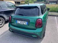 Usata Mini ONE 102 CV (75 kW) 2021 Verde Utilitaria