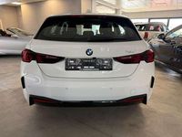 Usata BMW 118 Sport Line 150 CV (110 kW) 2024 Bianco alpinweiss Utilitaria