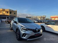 Usata Renault Captur Techno 91 CV (66 kW) 2024 Grigio SUV