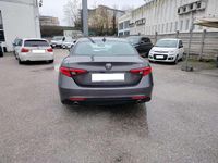 Usata Alfa Romeo Giulia Super 179 CV (131 kW) 2017 Grigio Berlina