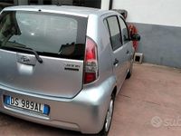 Usata Daihatsu Sirion 58 CV (42 kW) 2008 Argento Utilitaria