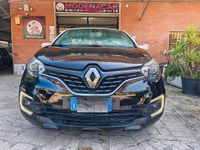 Usata Renault Captur Intens 90 CV (66 kW) 2016 Nero SUV