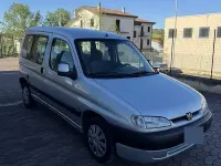 Usata Peugeot Partner 90 CV (66 kW) 2002 Bluazzurro Monovolume