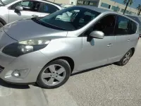 Usata Renault Scénic III 130 CV (95 kW) 2012 Grigio Monovolume