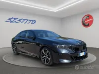 Usata BMW 520 M Sport 196 CV (144 kW) 2024 Nero Berlina