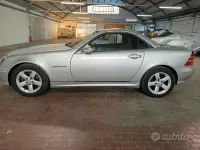 Usata Mercedes SLK200 163 CV (119 kW) 2000 Argento Cabrio