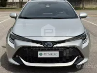 Usata Toyota Corolla Style 98 CV (72 kW) 2019 Grigio Station wagon