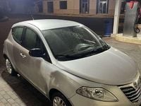 Usado Lancia Ypsilon Silver 69 HP (50 kW) 2012 Citadino