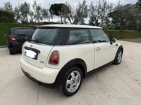 Usata Mini ONE 95 CV (69 kW) 2009 Beige Utilitaria