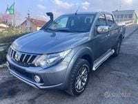 Usata Mitsubishi L200 181 CV (133 kW) 2018 Grigio Pick-up