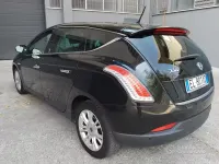 Usata Lancia Delta 120 CV (88 kW) 2012 Nero Utilitaria