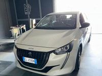 Usata Peugeot 208 Allure 100 CV (73 kW) 2022 Bianco Utilitaria