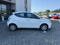 Usata Lancia Ypsilon Platinum 69 CV (50 kW) 2016 Bianco Utilitaria