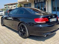 Usata BMW 320 177 CV (130 kW) 2010 Nero Coupé