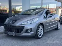 Usata Peugeot 207 CC 156 CV (114 kW) 2010 Grigio scuro Cabrio