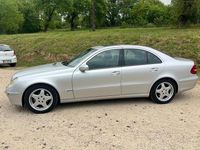 Usata Mercedes E240 Elegance 176 CV (129 kW) 2003 Argento Berlina