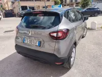 Usata Renault Captur Life 90 CV (66 kW) 2019 Grigio SUV