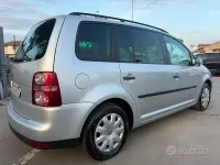 Usata VW Touran 102 CV (75 kW) 2007 Grigio Monovolume