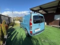 Usata Renault Kangoo 90 CV (66 kW) 2010 Blu