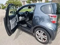 Usata Toyota iQ Executive 99 CV (72 kW) 2010 Grigio Utilitaria