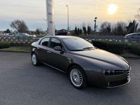 Usata Alfa Romeo 159 Distinctive 160 CV (117 kW) 2006 Grigio quarzo Berlina