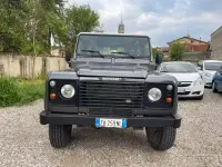 Usata Land Rover Defender SE 122 CV (89 kW) 2003 Nero Station wagon