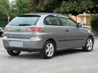 Usata Seat Ibiza Stella 64 CV (47 kW) 2002 Grigio Utilitaria