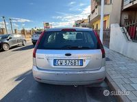 Usata Ford Fiesta 2006 Grigio Berlina