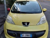 Usata Peugeot 107 54 CV (39 kW) 2007 Giallo Utilitaria