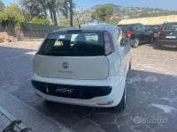 Usata Fiat Punto Evo S 69 CV (50 kW) 2011 Bianco Utilitaria