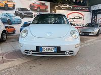 Usata VW Beetle 149 CV (109 kW) 2000 Blu Utilitaria