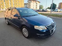 Usata VW Passat 104 CV (76 kW) 2007 Blu Station wagon