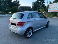 Usata Mercedes B180 109 CV (80 kW) 2010 Monovolume