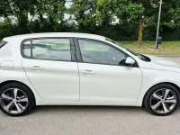 Usata Peugeot 308 Business-Line 102 CV (75 kW) 2019 Bianco Berlina