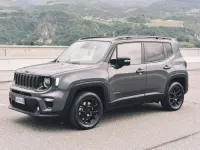 Usata Jeep Renegade Limited 179 CV (131 kW) 2023 Grigio SUV