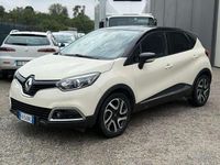Usata Renault Captur Iconic 90 CV (66 kW) 2015 Giallo SUV