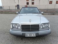 Usata Mercedes E200 136 CV (100 kW) 1995 Cabrio