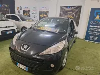 Usata Peugeot 207 68 CV (50 kW) 2009 Nero Berlina
