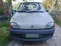 Usata Fiat 600 39 CV (28 kW) 1998 Grigio Berlina