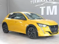 Usata Peugeot 208 GT 101 CV (74 kW) 2022 Giallo Utilitaria