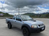 Usata Nissan King 133 CV (97 kW) 2004 Argento Pick-up
