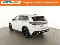 Usata VW Tiguan R-line 193 CV (141 kW) 2024 Bianco SUV
