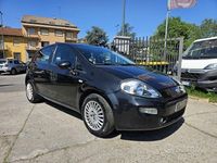 Usado Fiat Punto Easy 77 CV (56 kW) 2016 Negro Utilitario