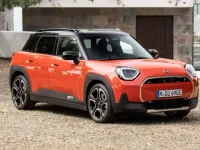 Nuova Mini Aceman Favoured 64 kW (88 CV) 2025 Argento SUV