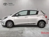 Usata Toyota Yaris Hybrid Active 100 CV (73 kW) 2017 Grigio Berlina
